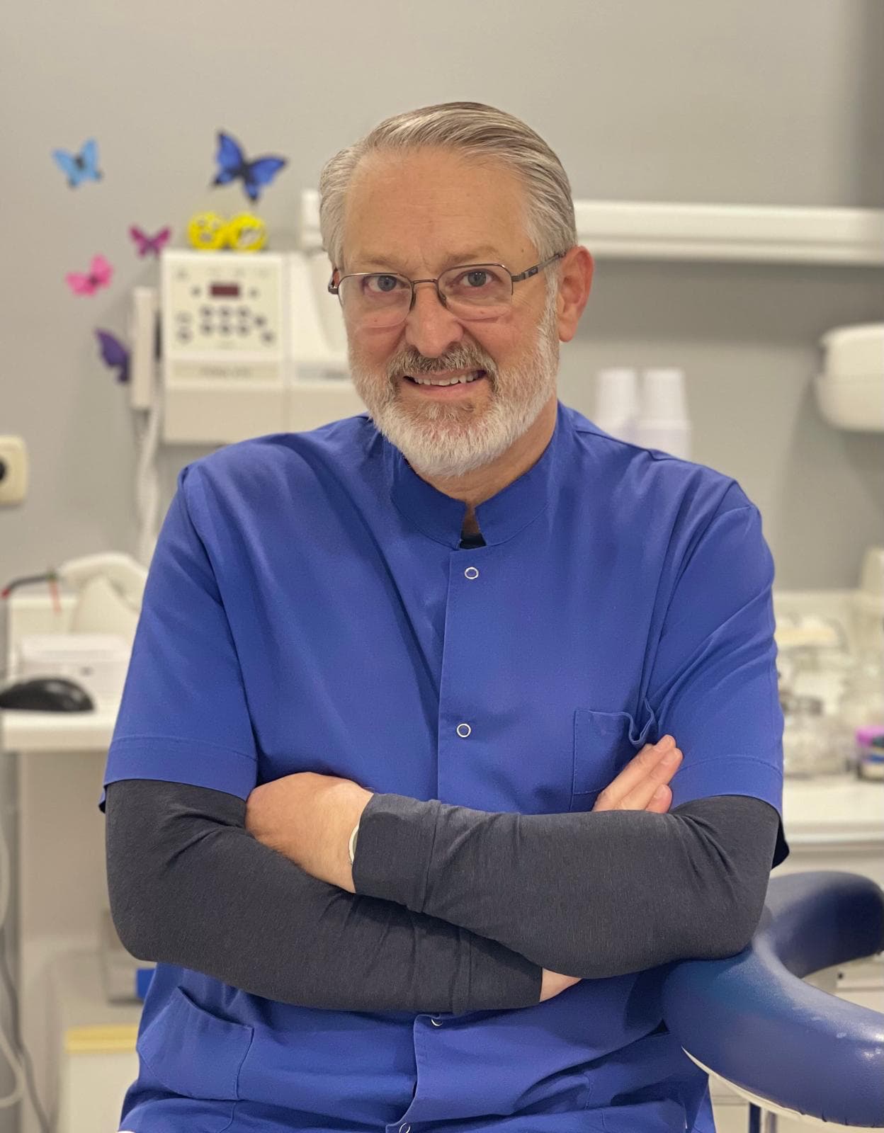 Dr.Alberto G. López-Casero